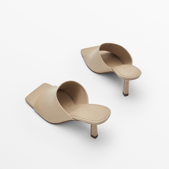 NWT. Massimo Dutti Tan Leather High-Heel Sandals with Wide Vamp. Size 9. - Picture 5 of 6